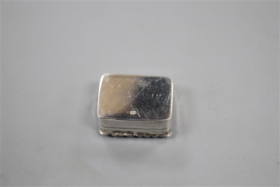 Three assorted modern silver pill boxes, including engraved hexagonal and rectangular with scroll border, largest 31mm.